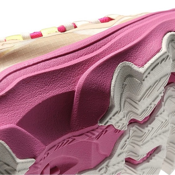 Sorel, Women’s Kinetic Breakthru Tech Sneaker, size 9.5 - Picture 11 of 13